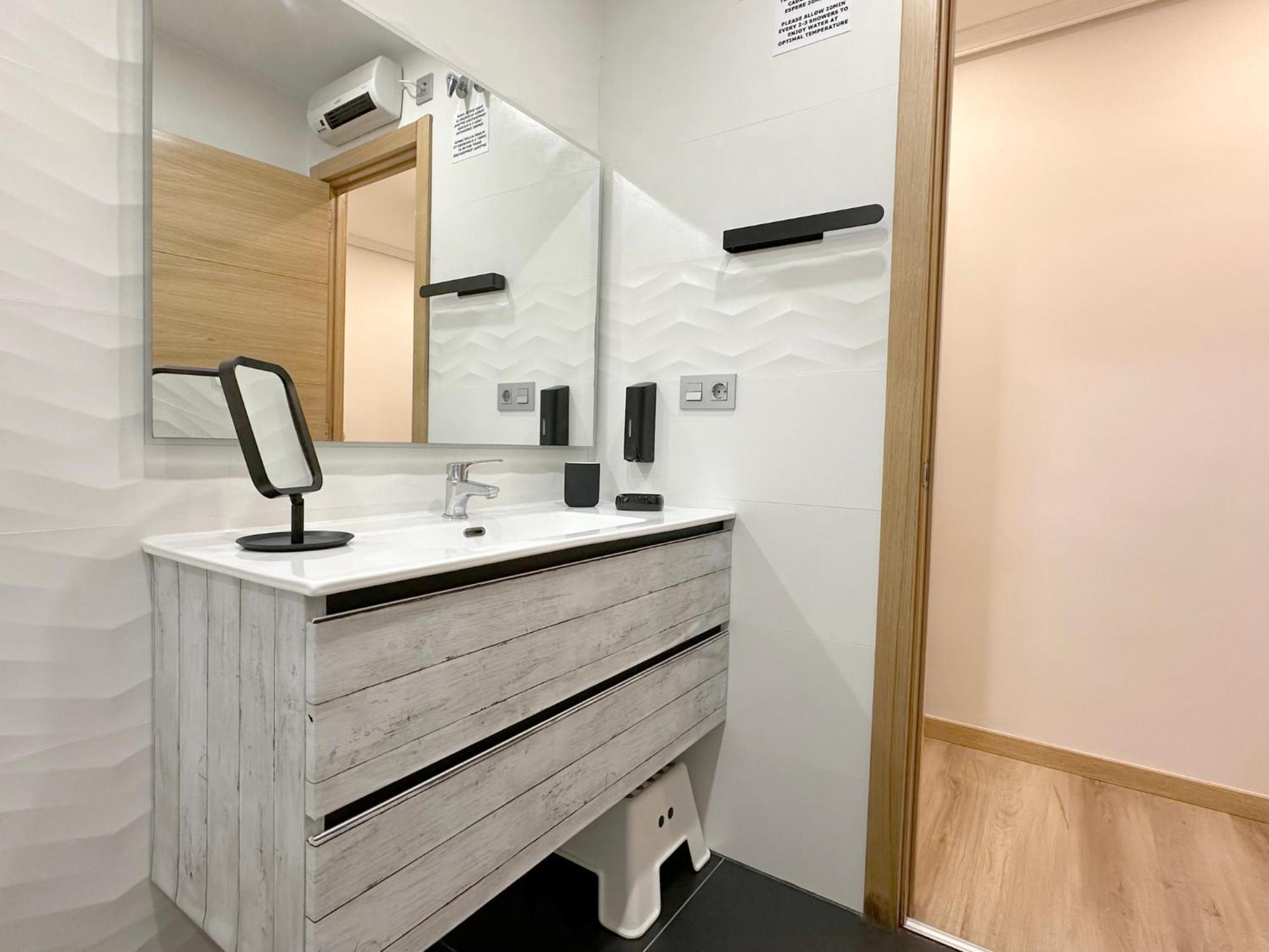 Encantador Apartamento Junto Al Ayuntamiento Бильбао Экстерьер фото