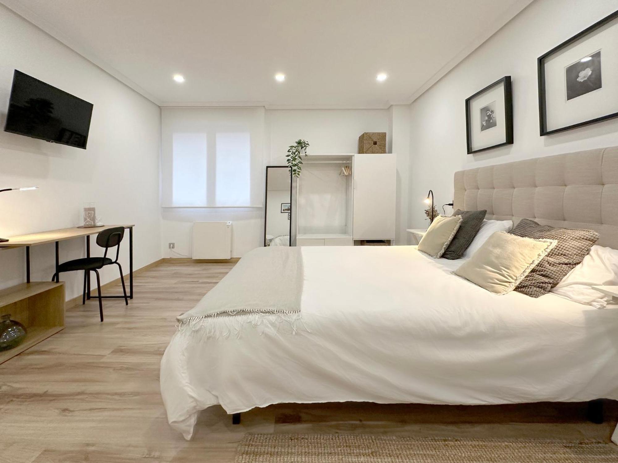 Encantador Apartamento Junto Al Ayuntamiento Бильбао Экстерьер фото